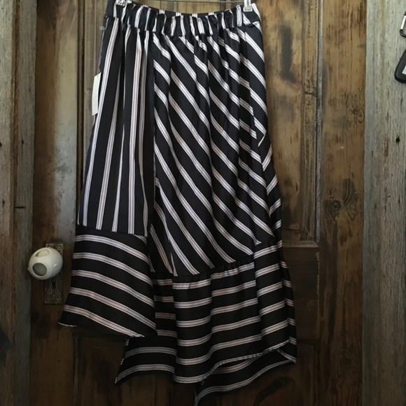 A new day Striped Skirt - Picture 5 of 13